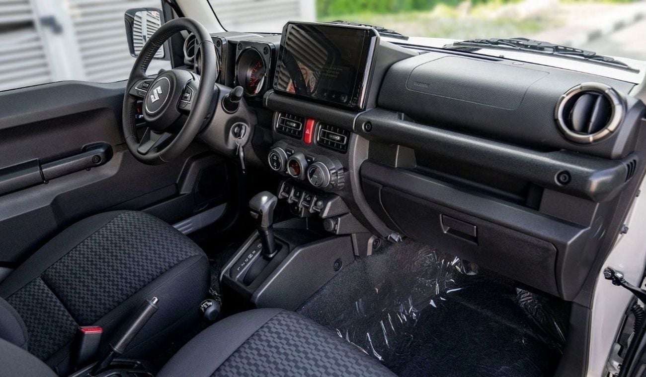 سوزوكي جيمني 1.5L GLX (A/T)