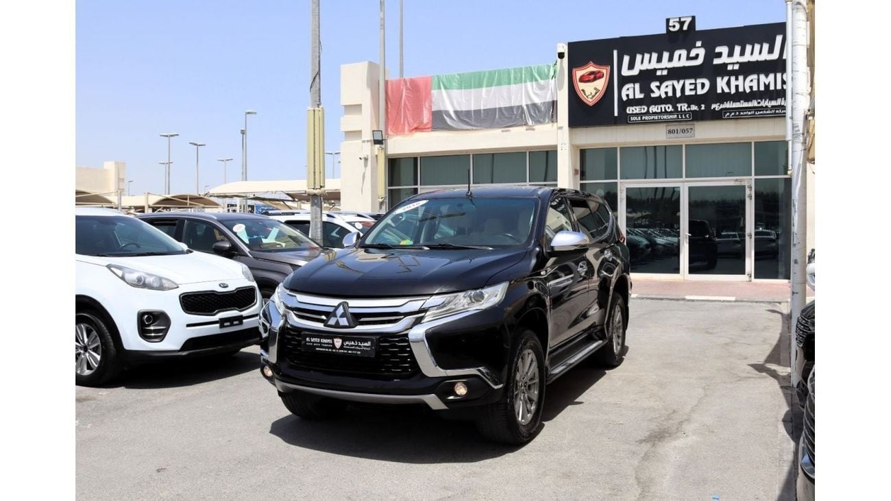 Mitsubishi Montero GLX ACCIDENTS FREE - GCC - ENGINE 3000 CC - PERFECT CONDITION INSIDE OUT