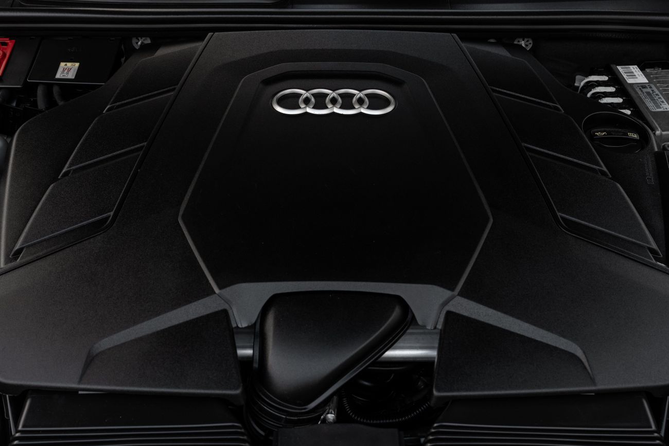 أودي Q8 Q8 55 TFSI Quattro S-Line  | 3,819 P.M | 0% Downpayment | Perfect Condition!