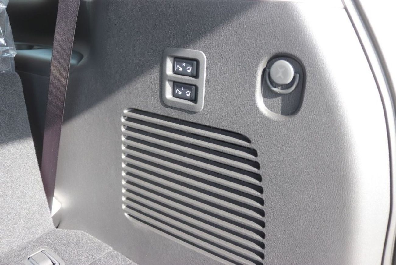 Nissan Patrol 4.0 SE, V6 PLATINUM,LEATHER SEAT, ELECTRIC SEAT, SUNROOF, MONITOR,MODEL 2024