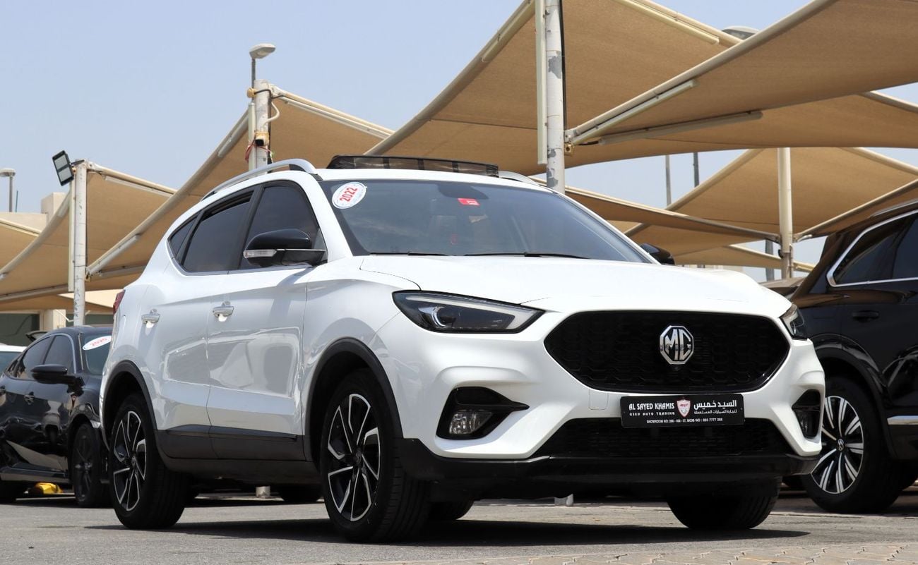 MG ZS LUX