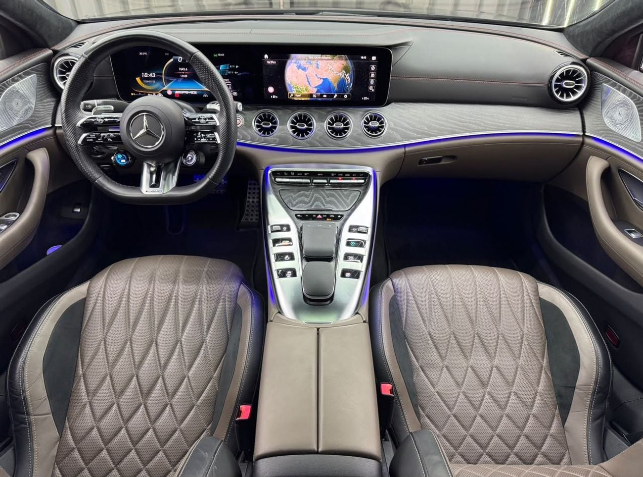 مرسيدس بنز AMG GT 43