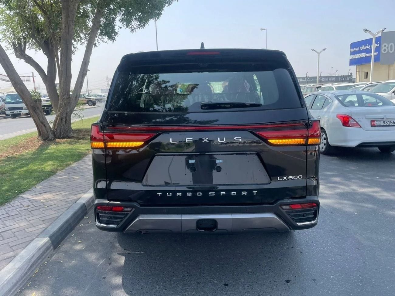 Lexus LX600 SIGNATURE 2025 Lexus LX600 Turbo Sport (7-Seater) 3.5L V6 Twin-Turbo Petrol A/T 4WD Export Only