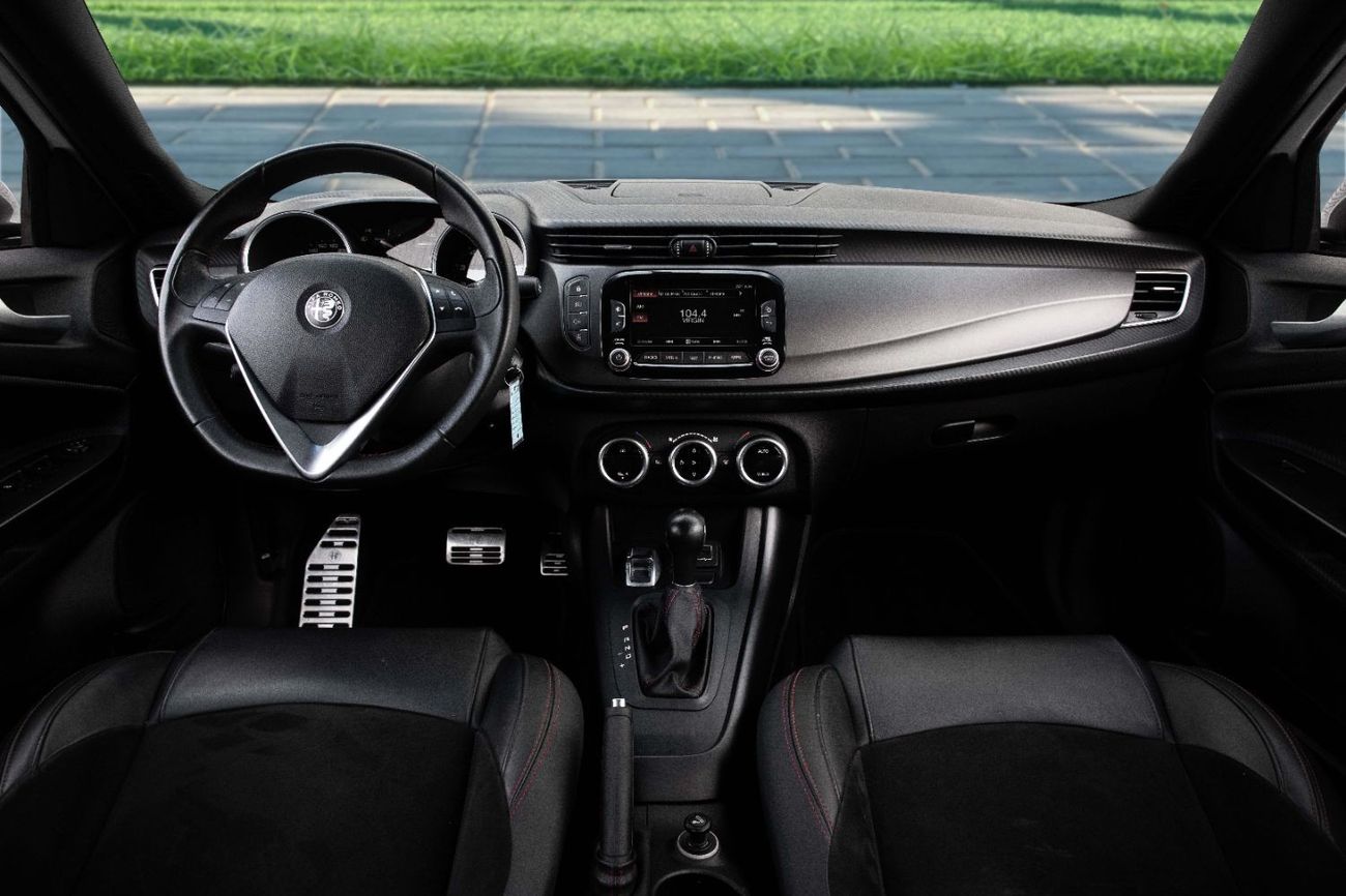 Alfa Romeo Giulietta Veloce | 1,136 P.M  | 0% Downpayment | Amazing Condition!