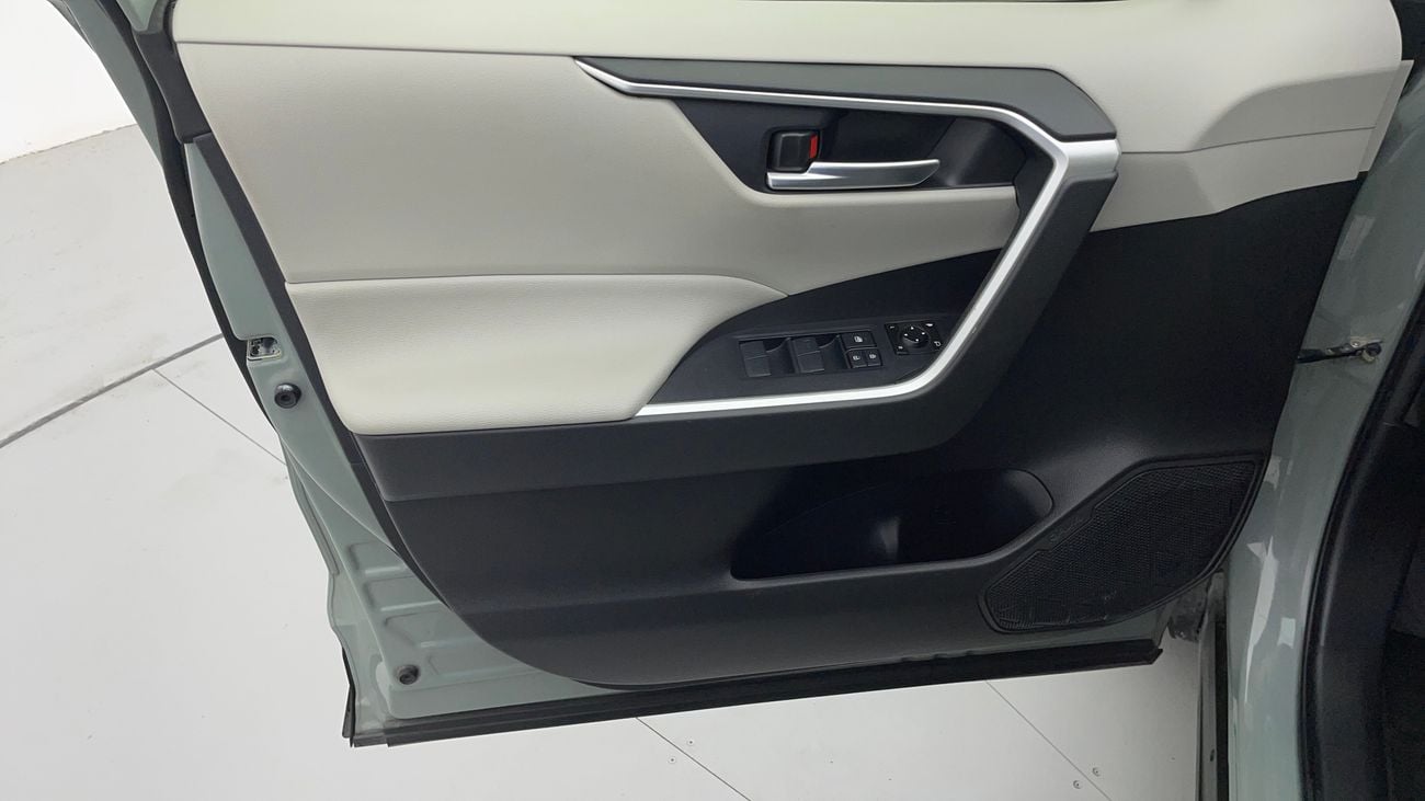 تويوتا راف ٤ ADVENTURE 2.5 | بدون دفعة مقدمة | اختبار قيادة مجاني للمنزل