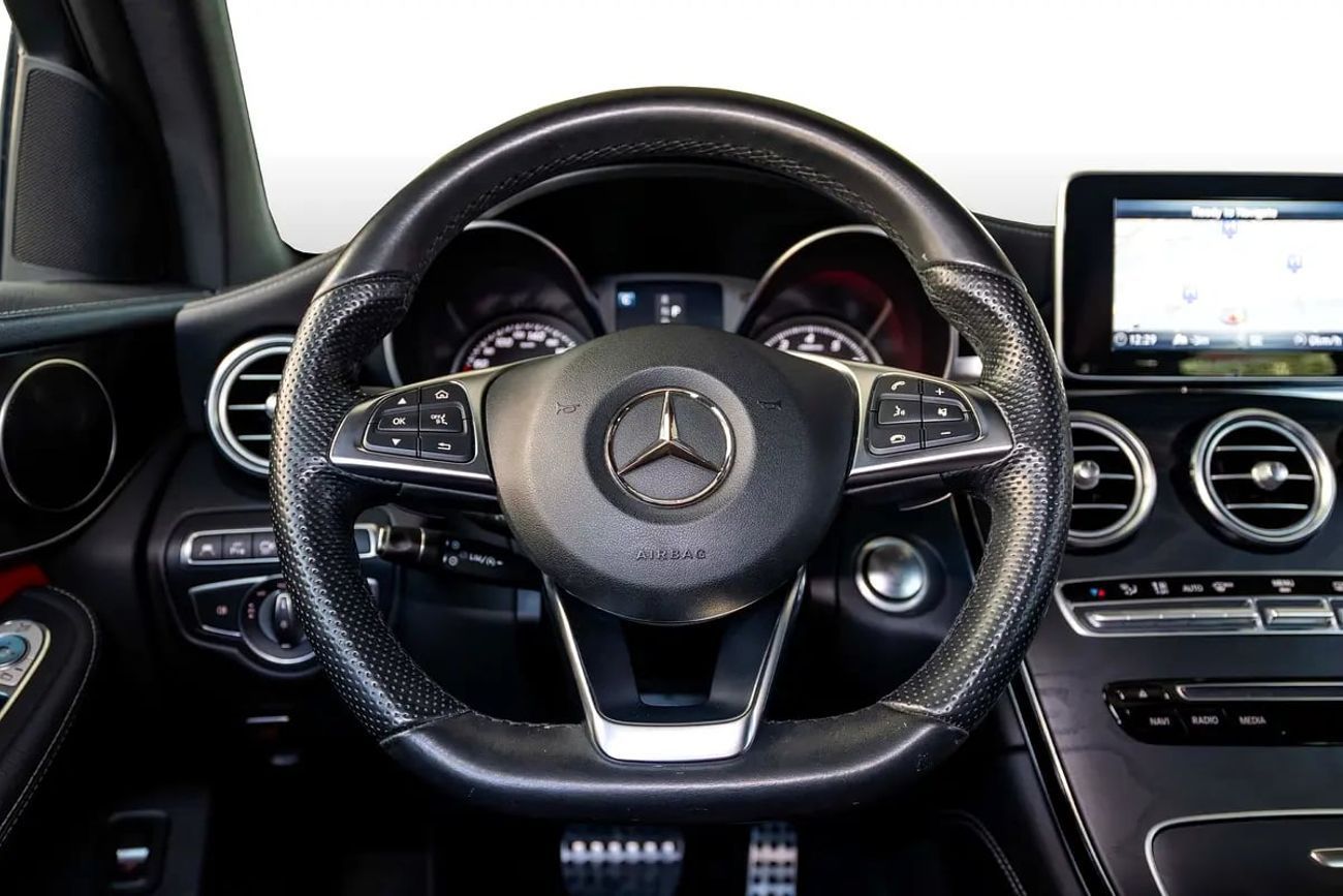 Mercedes-Benz GLC 250 JANUARY SAVINGS | 0% Downpayment | 2,442 P/M | Warranty and Service Package Available