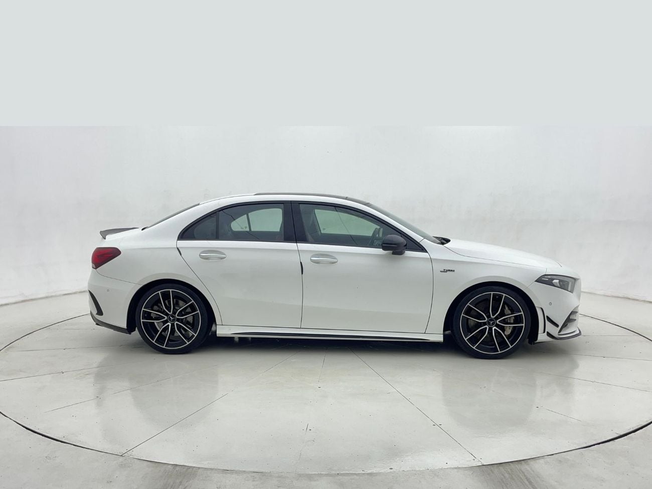 Mercedes-Benz A 35 AMG 4MATIC MERCEDES-BENZ A 35 2L 2022 | 0 DP | 1941/Month | 30 Day Return | Service History