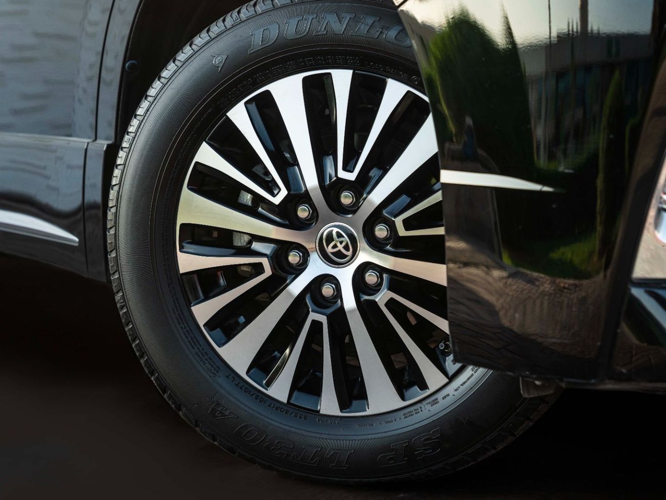 تويوتا جرافينا AED 2,516 PM • GRANVIA PREMIUM 3.5L V6 • LOW KMS • 4 CAPTAIN CHAIRS • FULLY LOADED TOP OPTION