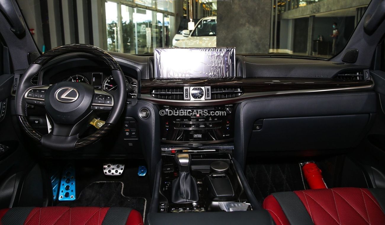 Lexus LX 570 Black Edition S