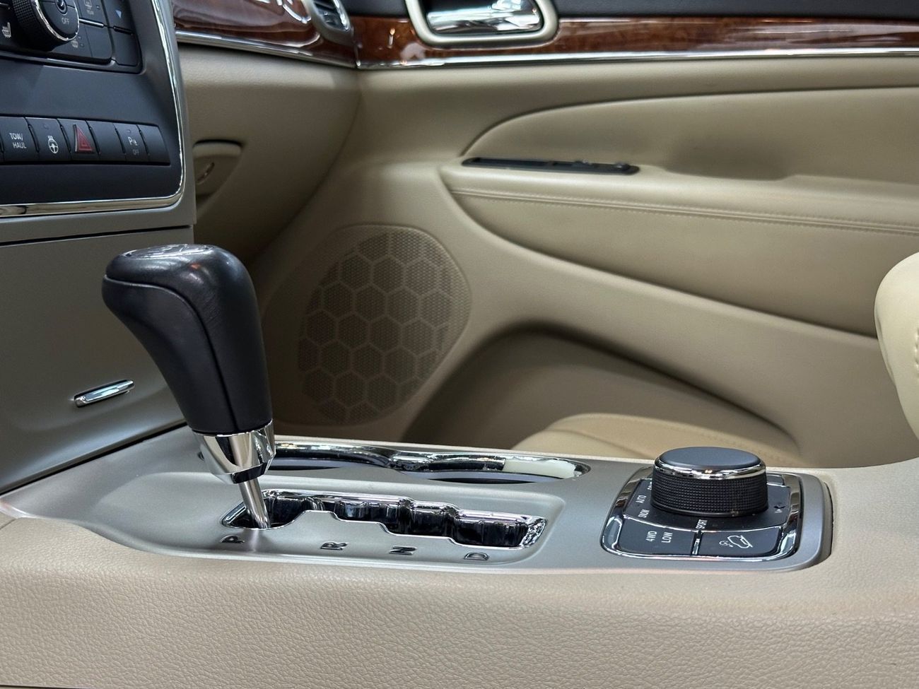 Jeep Grand Cherokee Limited 5.7L (360 HP)