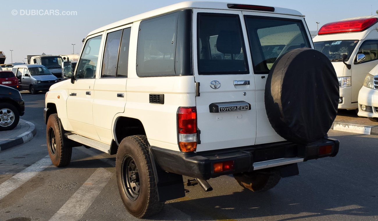 Toyota Land Cruiser V8 Diesel Hard top