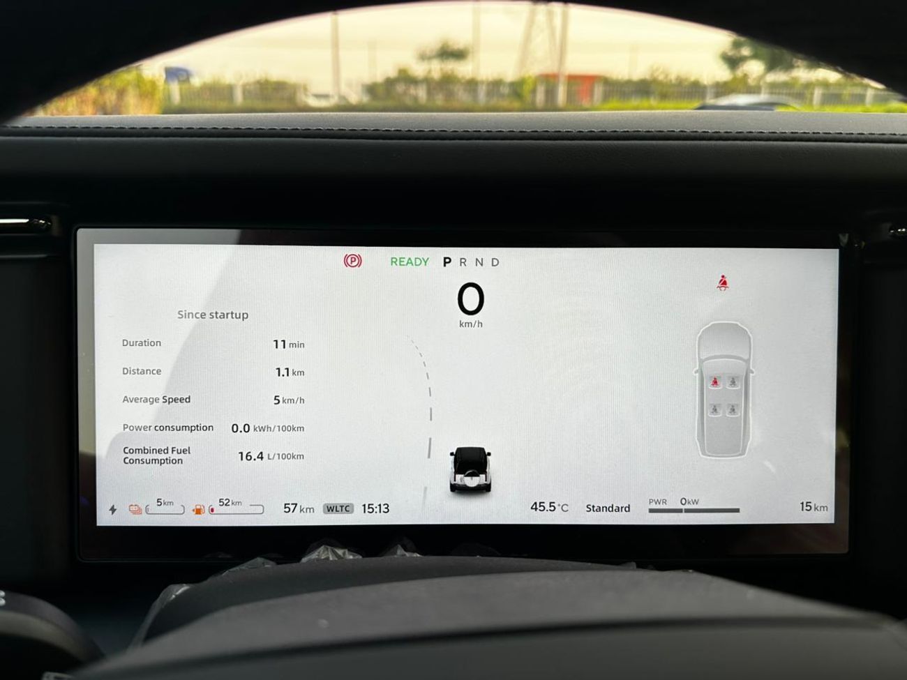 روكس 01 ROX 01 7 SEATS HYBRID White/Orange | Long range 2025