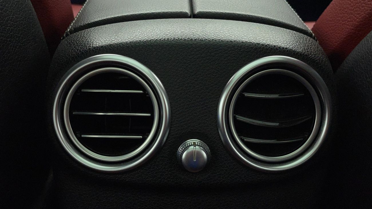 مرسيدس بنز C 200 AMG SPORT PACKAGE 2 | بدون دفعة مقدمة | اختبار القيادة في المنزل