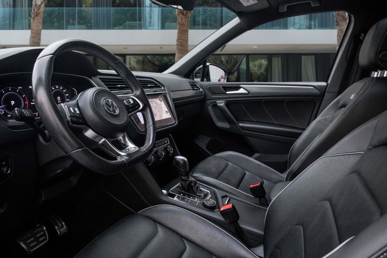 فولكس واجن تيجوان R-Line | 1,625 P.M  | 0% Downpayment | AGENCY SERVICED!