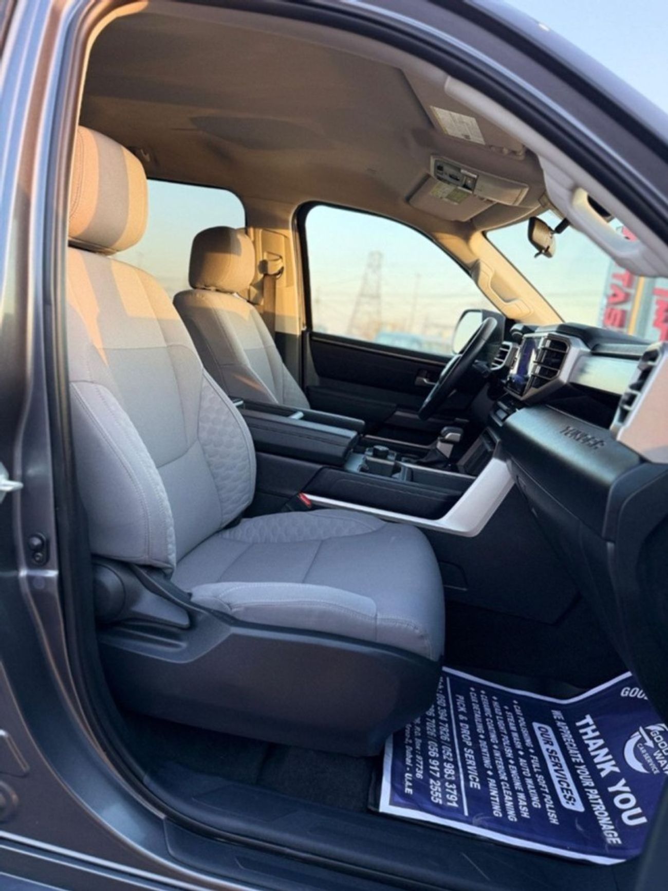 Toyota Tundra CREWMAX SR