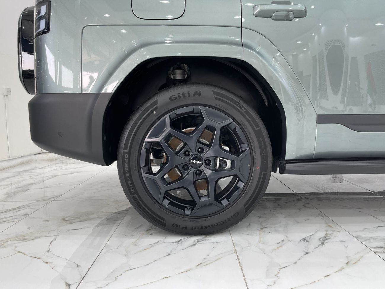 BYD Leopard Titanium 7 DM-i PLUG IN HYBRID190KM 4WD ULTRA EDITION