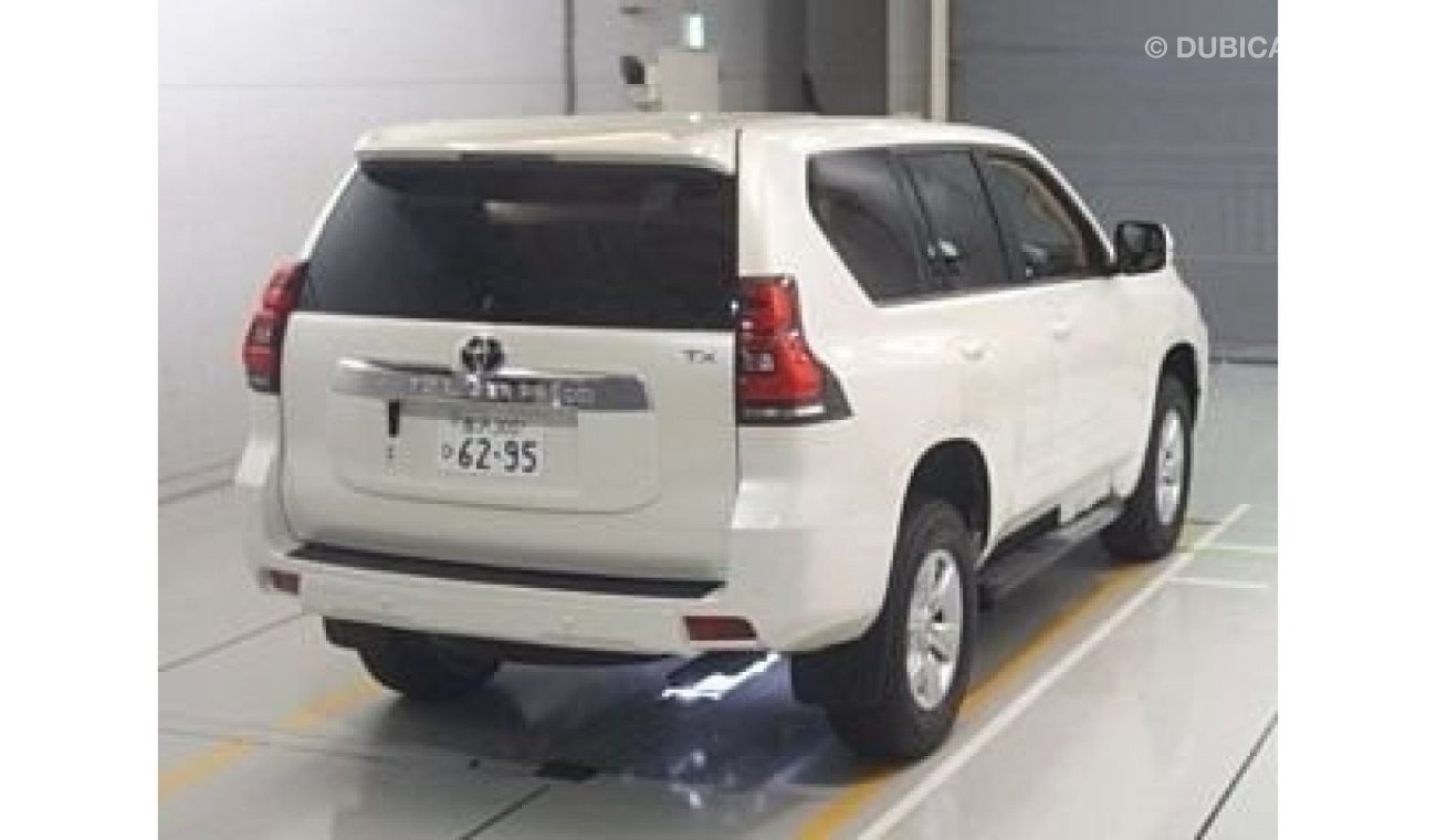 تويوتا برادو Right hand Japan NEW 2022 Toyota Prado 2.7cc petrol auto 7 seater with sunroof pearl white with beig