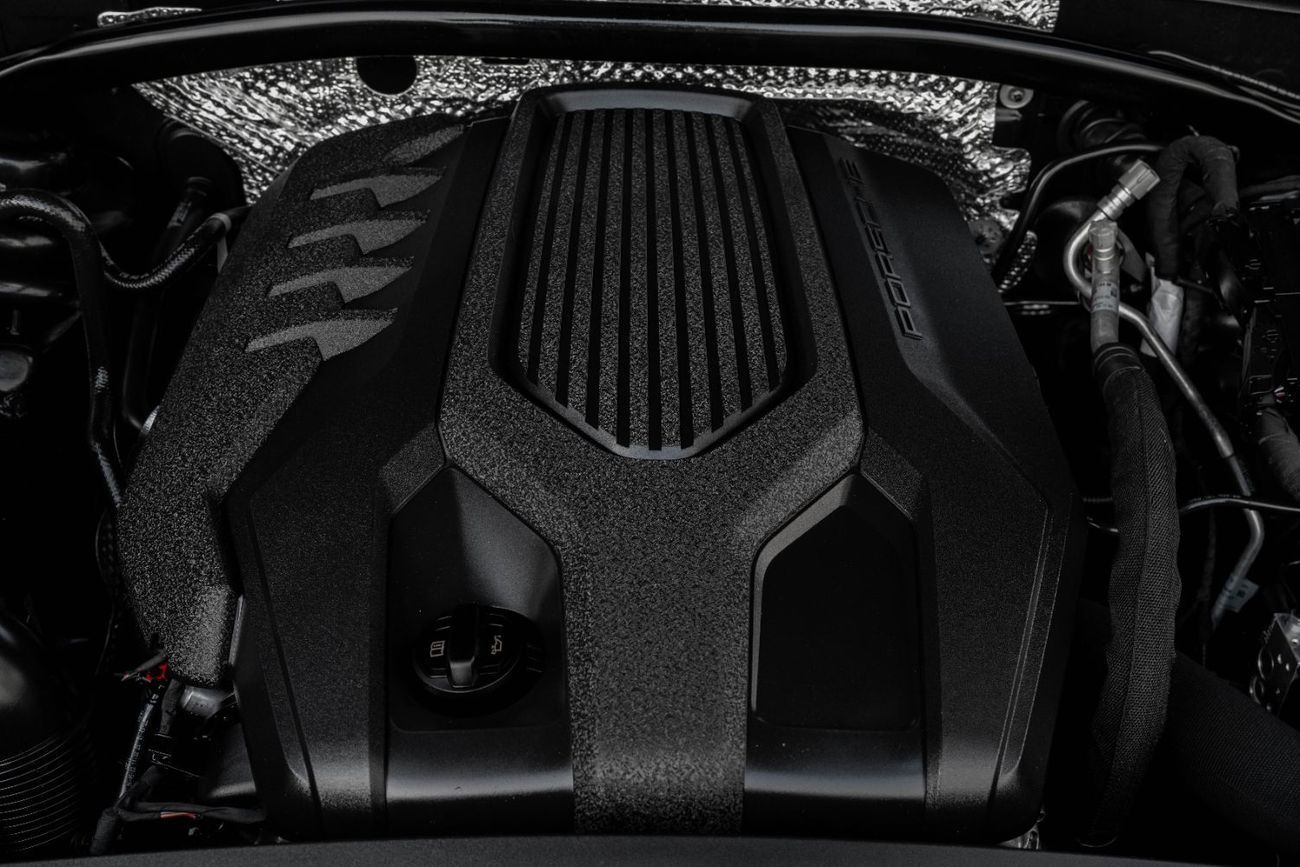 بورش ماكان MACAN CHRONO | 5,092 P.M | 0% Downpayment