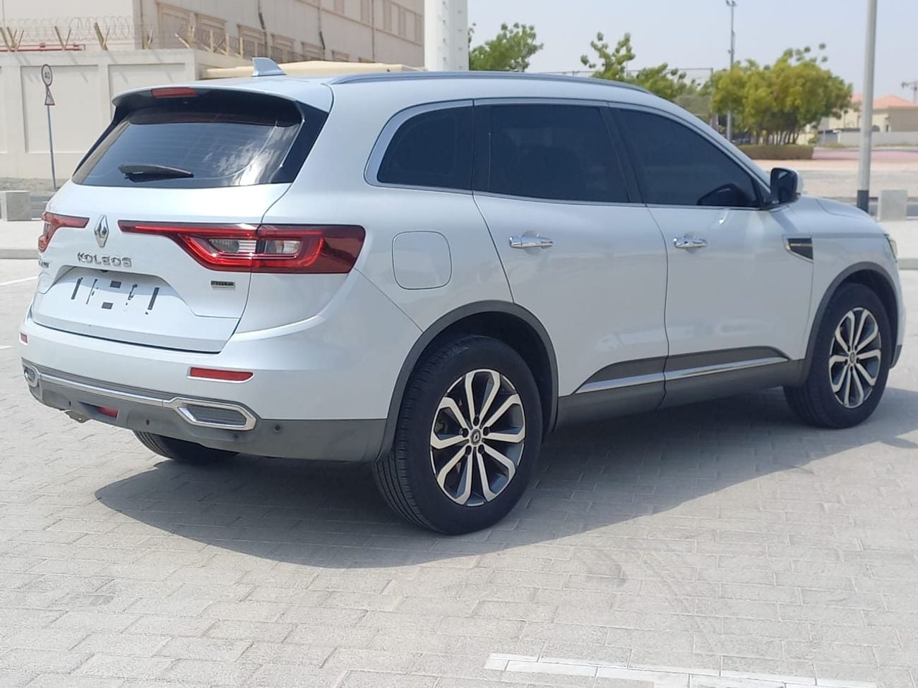 رينو كوليوس LE