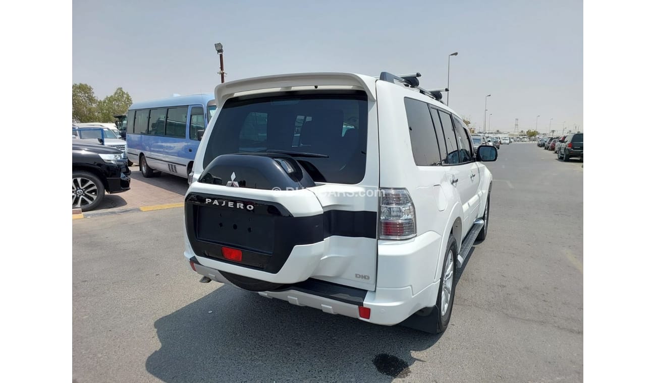 Mitsubishi Pajero MITSUBISHI PAJERO RIGHT HAND DRIVE(PM00423)