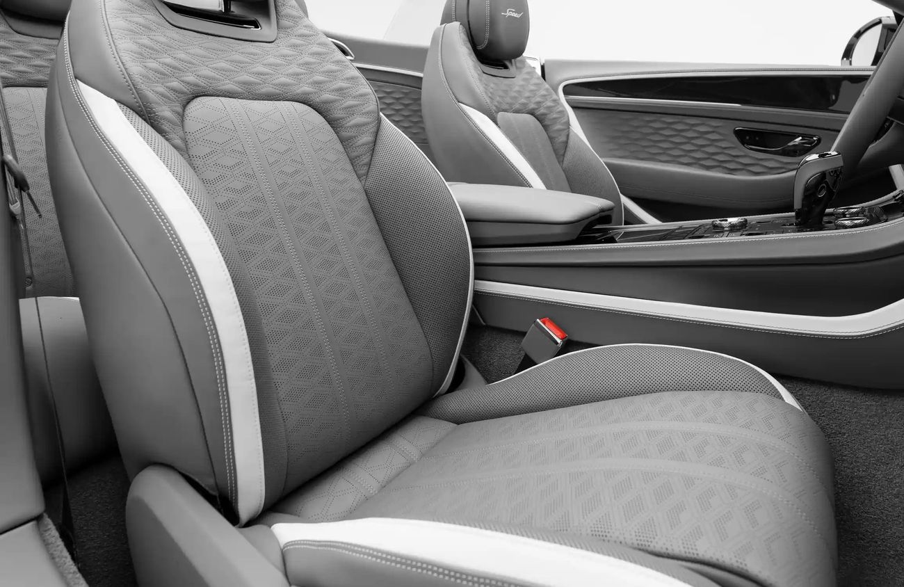 بنتلي كونتيننتال 4.0 V8 TFSi Engine + eMotors