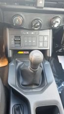 Toyota Hilux Hilux E 2.8L MT