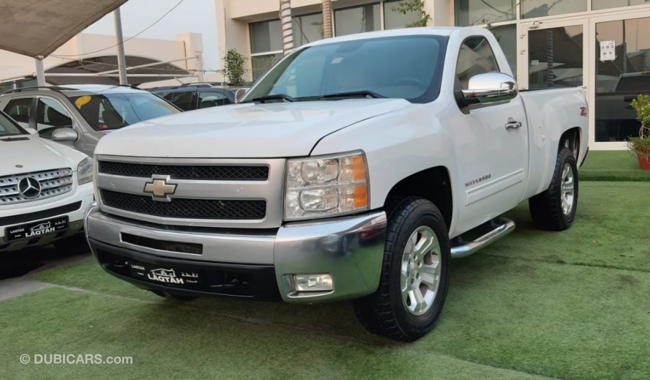 Chevrolet Silverado GCC - excellent condition, do not need any expenses