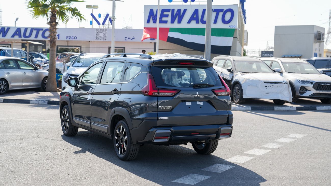 ميتسوبيشي إكسباندر كروس