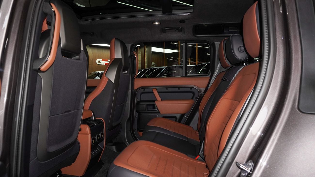 Land Rover Defender V8