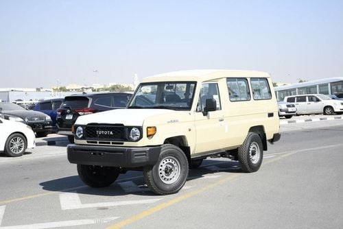 Toyota Land Cruiser 70 4.0L V6 78 Serice MT ( Ready Car )