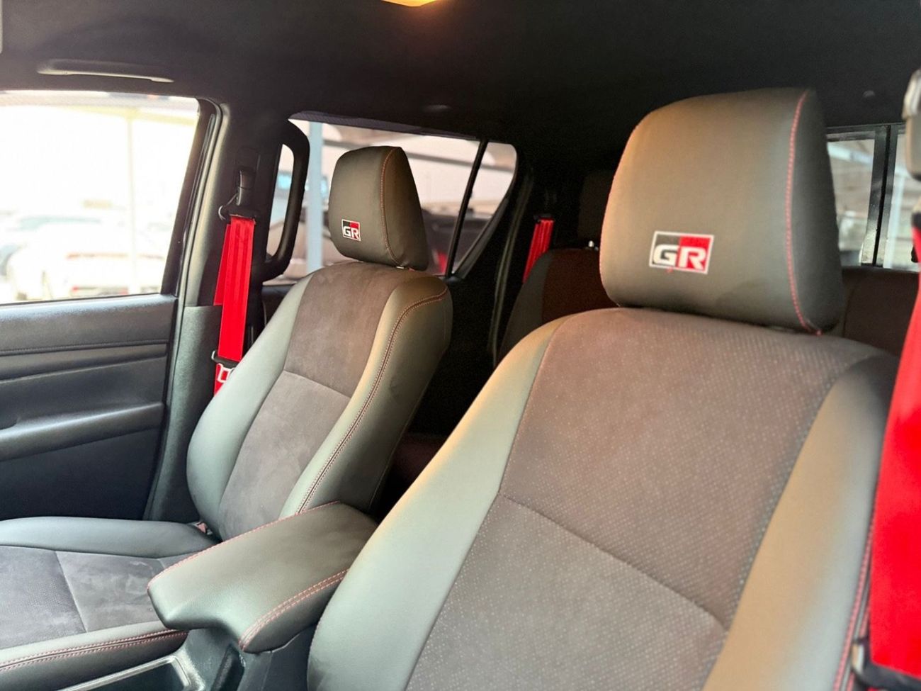 Toyota Hilux GR Sport 4.0L