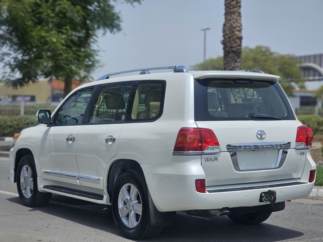 Toyota Land Cruiser GXR+ 4.6L