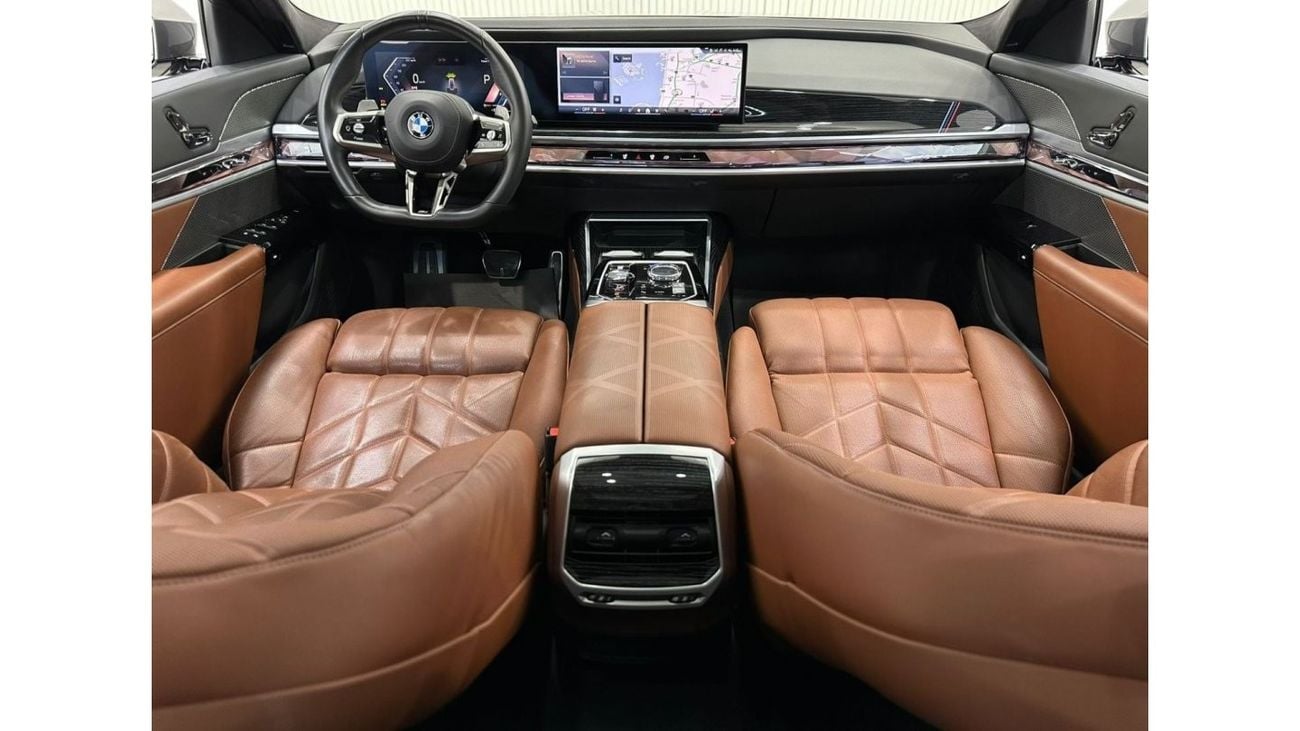 BMW 740Li 2023 BMW 740li M-Sport, Feb 2028 BMW Warranty + Service Pack, Full Options, Low Kms, GCC