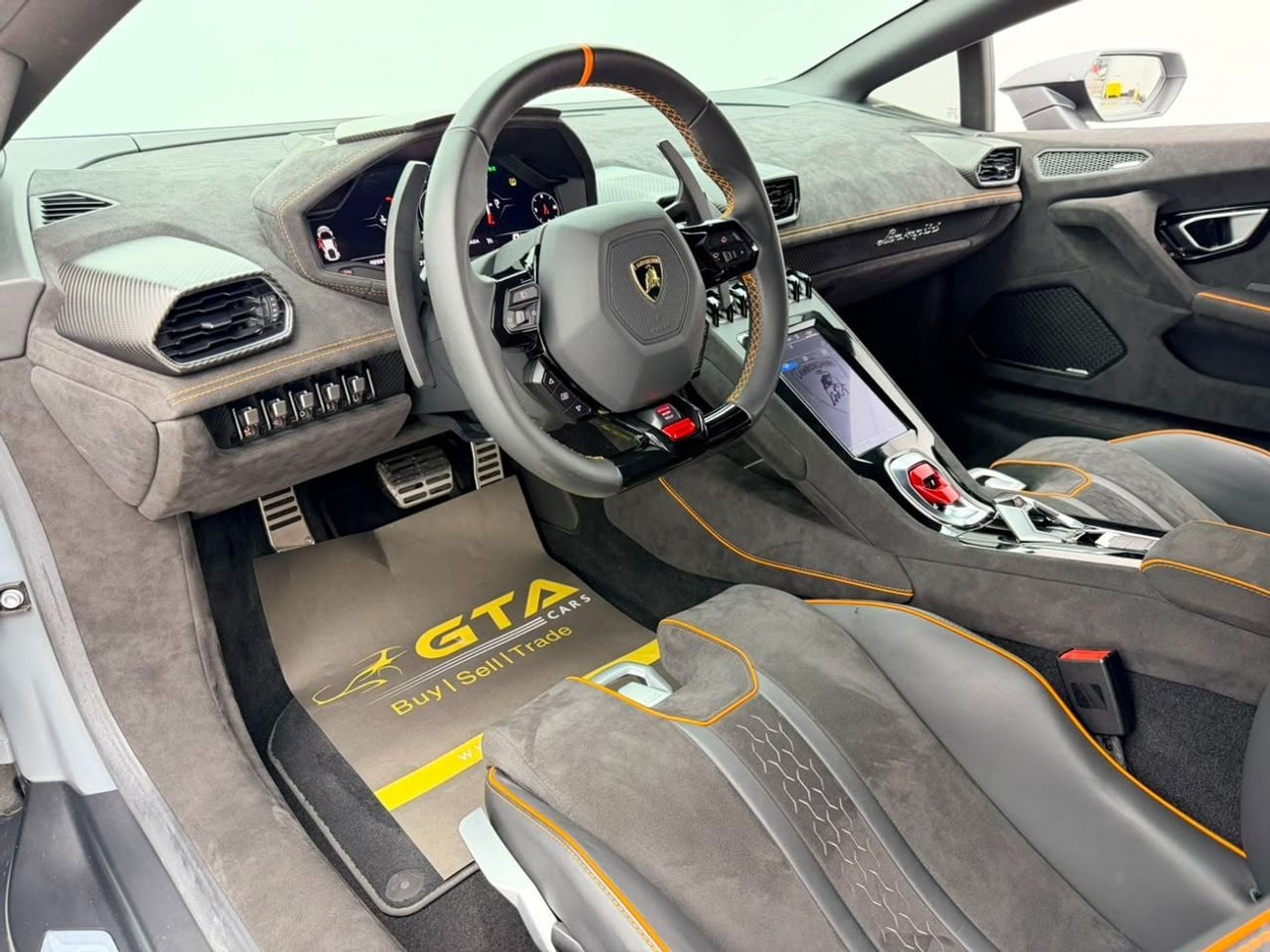 Lamborghini Huracan STERRATO