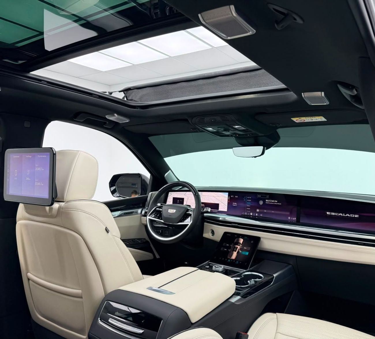 Cadillac Escalade SPORT PLATINUM 2025 Cadillac Escalade Sport Platinum, 2030 Cadillac Warranty + Service Pack, Low Km, 8 Seater, GCC