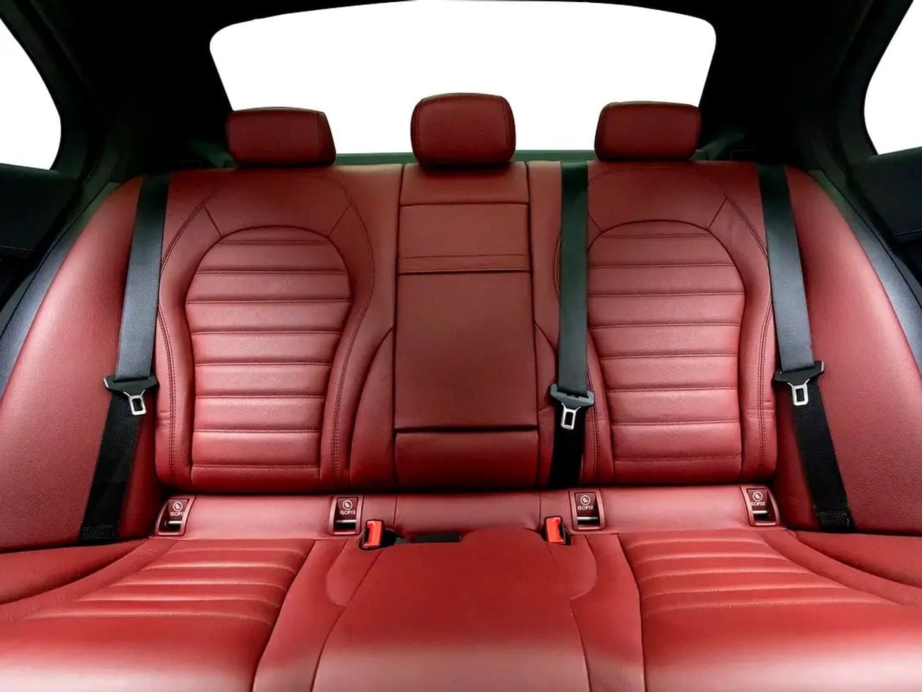 Mercedes Benz C200 C200 | GCC Specification | Silver Exterior | Luxury Sedan