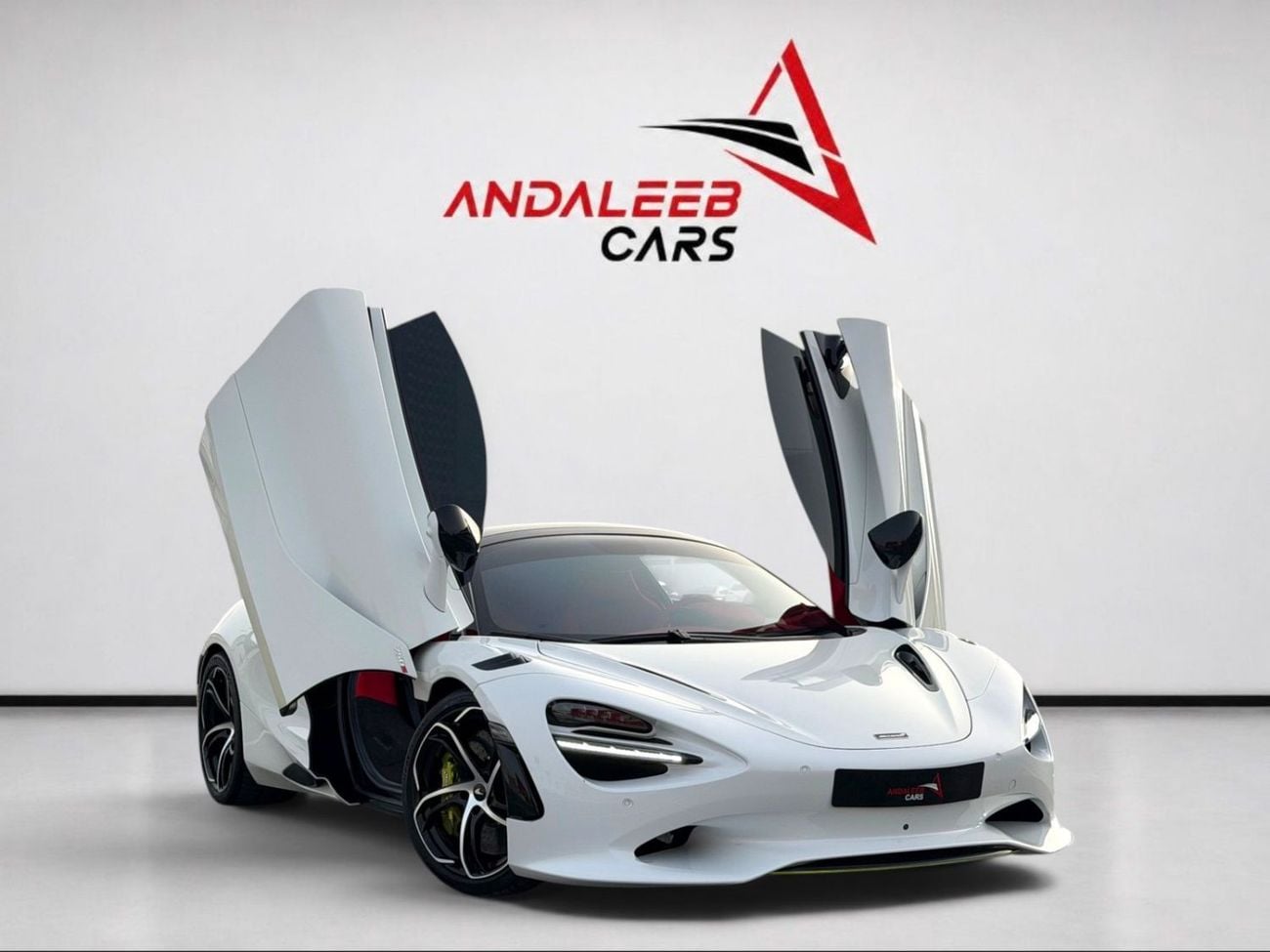 McLaren 750S AED 27,999 P.M | 0% DOWN PAYMENT | MCLAREN 750S SPIDER MSO (McLaren Special Operations) Bespoke Spec