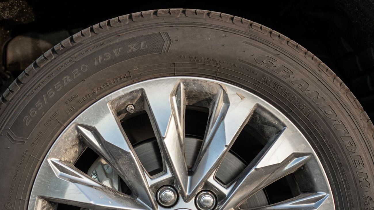 Toyota Land Cruiser VXR V6 3.3L Diesel 2025YM