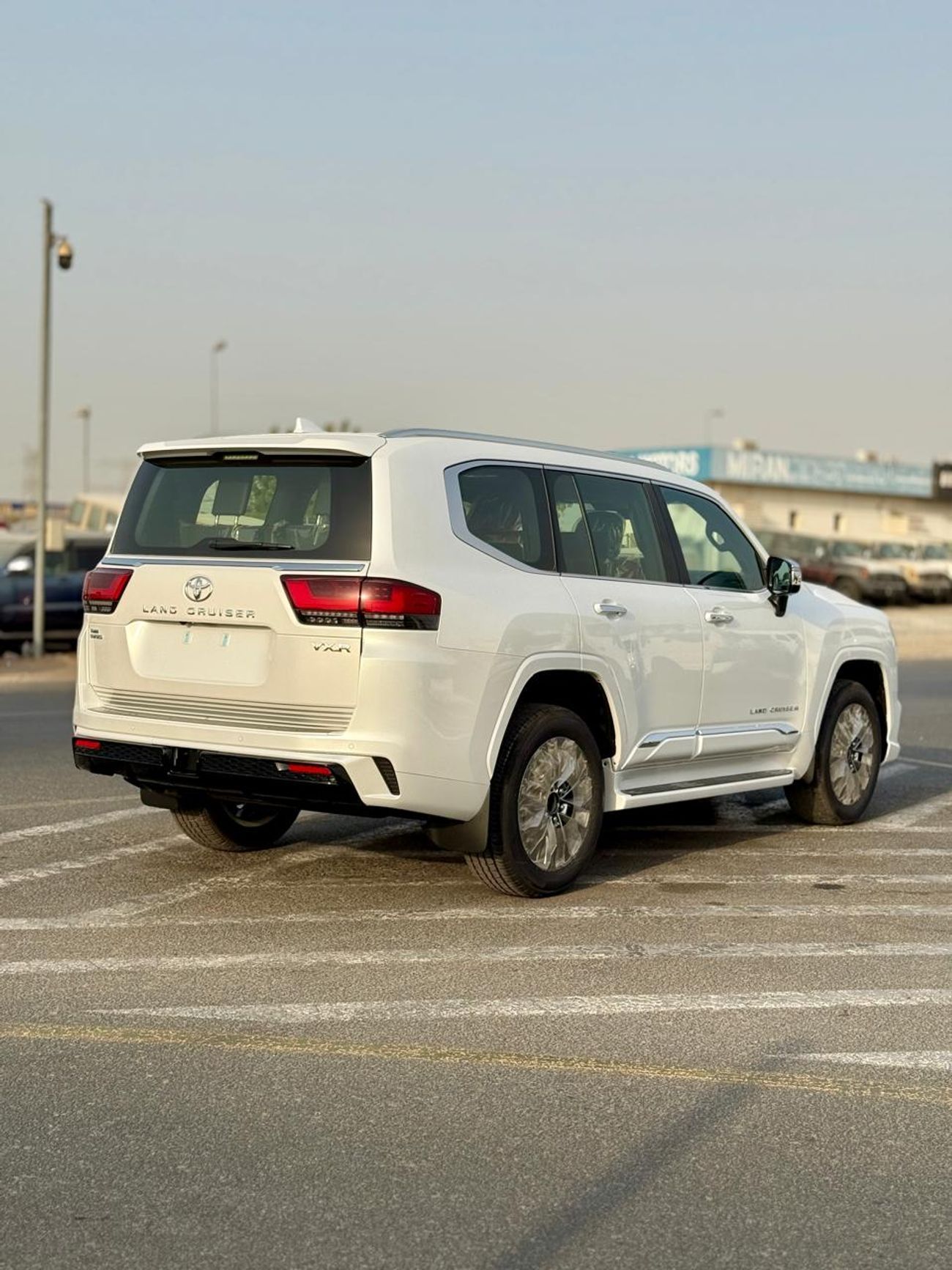 Toyota Land Cruiser VXR 3.5L