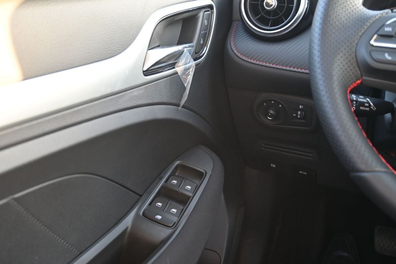 MG ZS MG ZS Comfort 1.5L Petrol Color Silver Model 2025