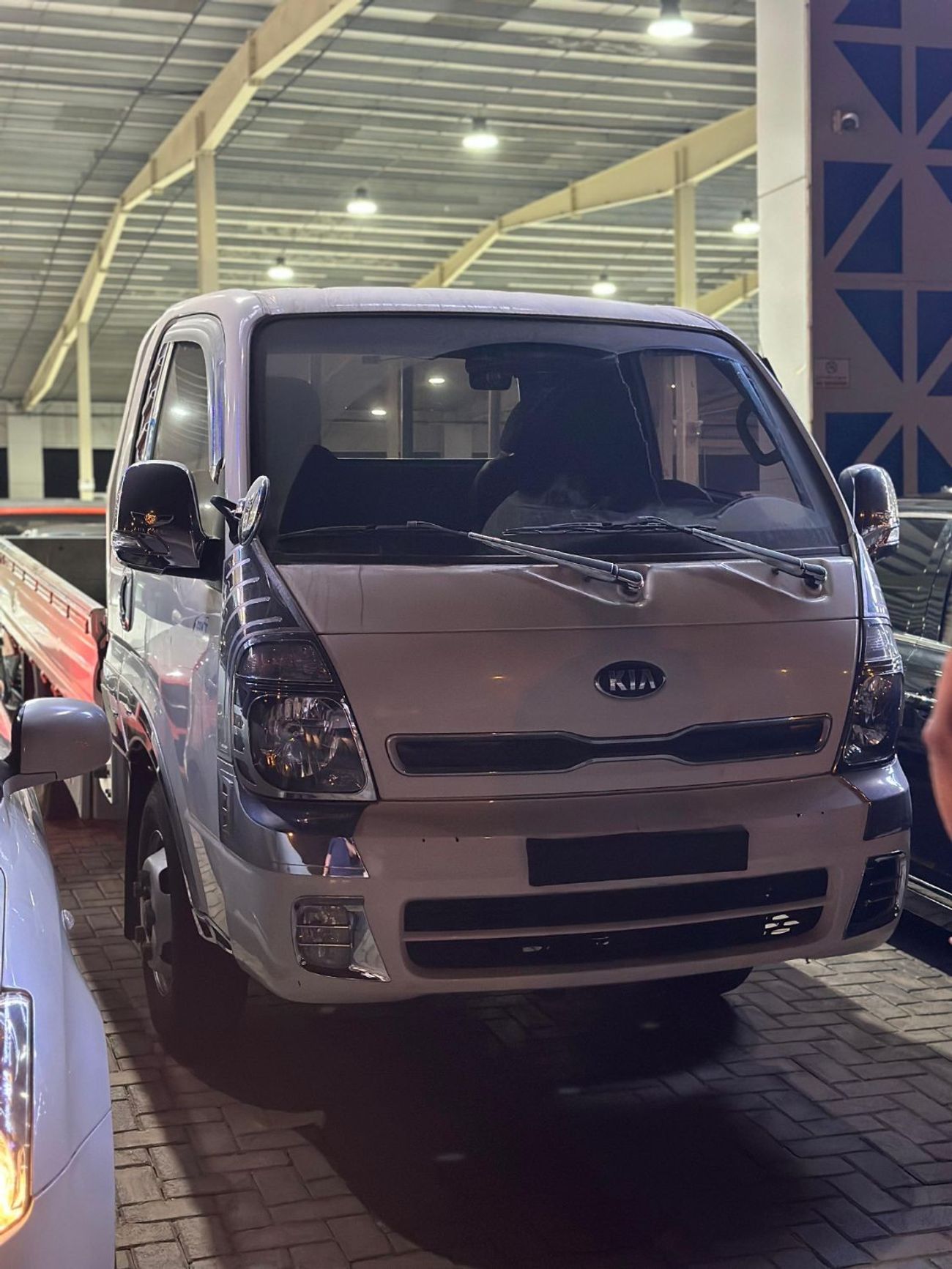 Used Kia K4000 2019 for sale in Umm al-Quwain - 756812