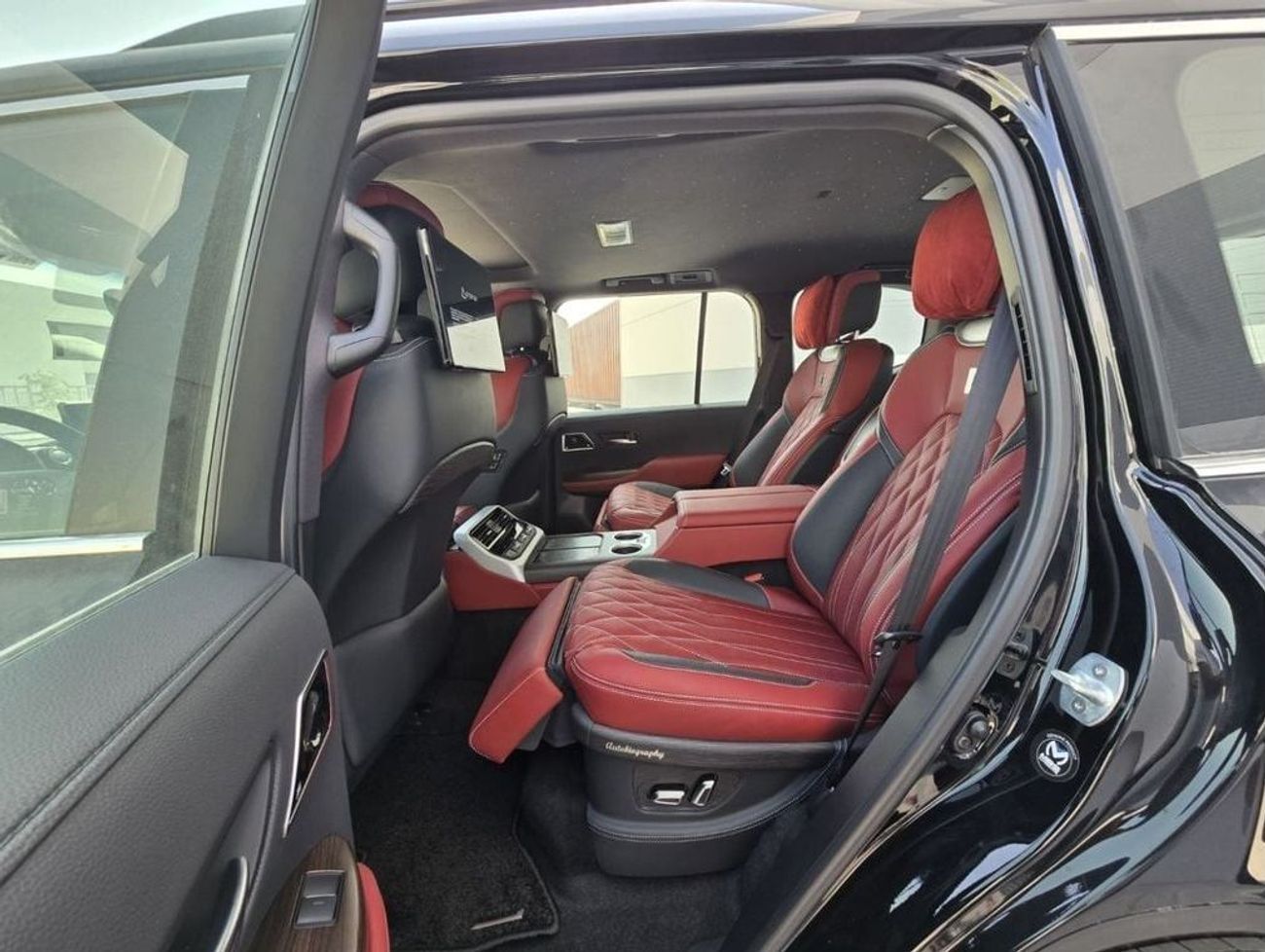 تويوتا لاند كروزر VX 3.5L PETROL A/T WITH MBS AUTOBIOGRAPHY VIP 4 SEAT AND ROOF STAR LIGHT