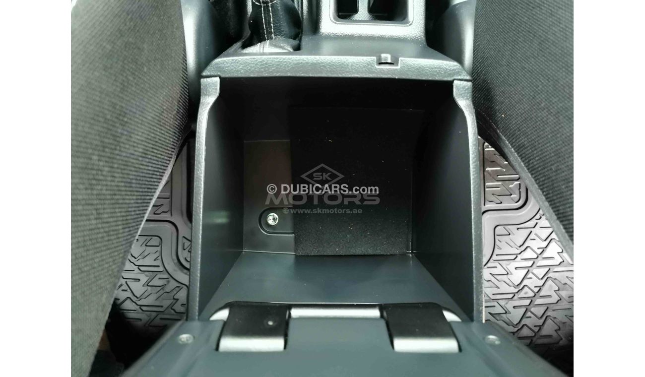 Toyota Hilux 2.7L PETROL, 17" ALLOY RIMS, KEY START, XENON HEADLIGHTS (LOT # 2420)