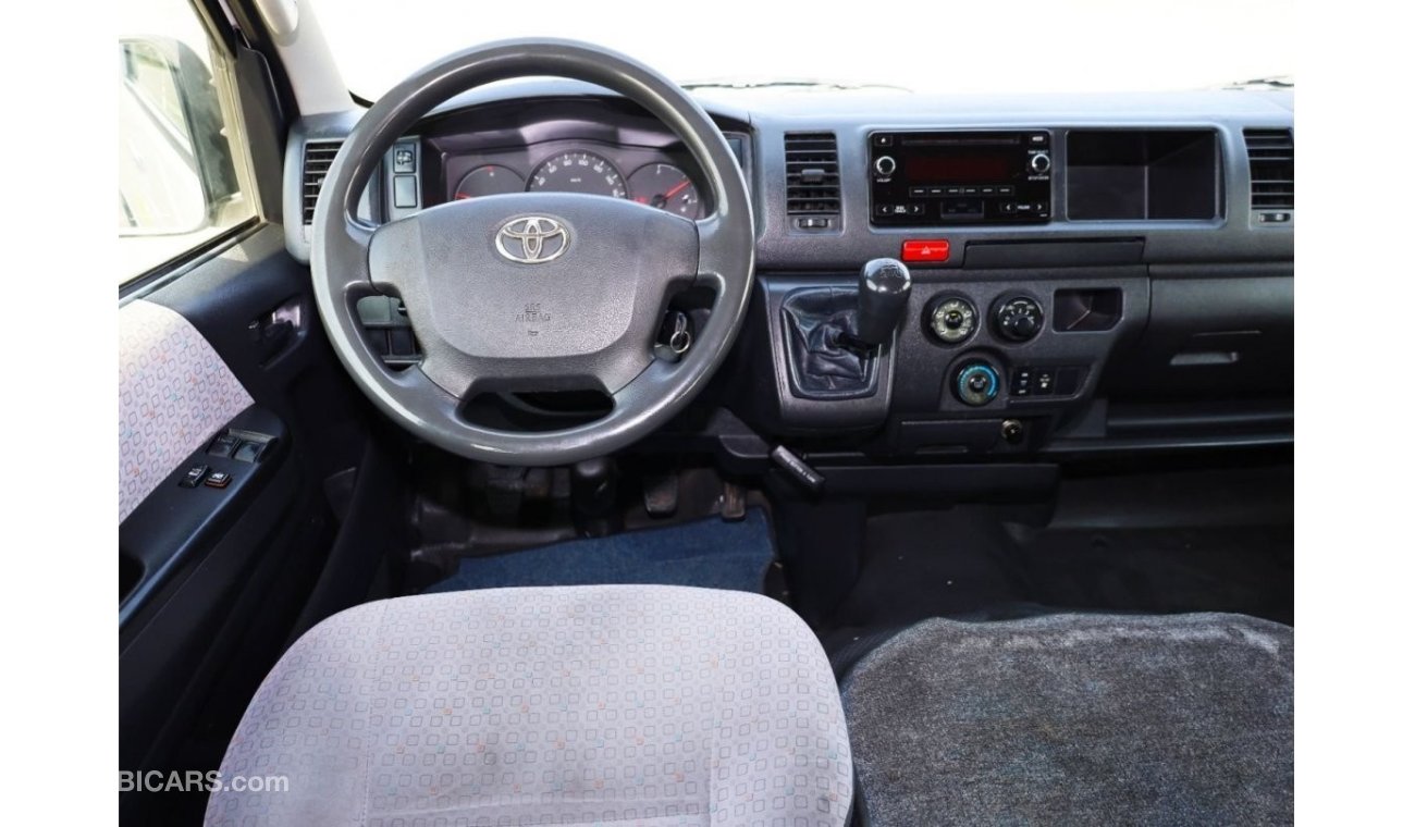 Toyota Hiace GL | 15 Executive Seats | Excellent Condition | GCC