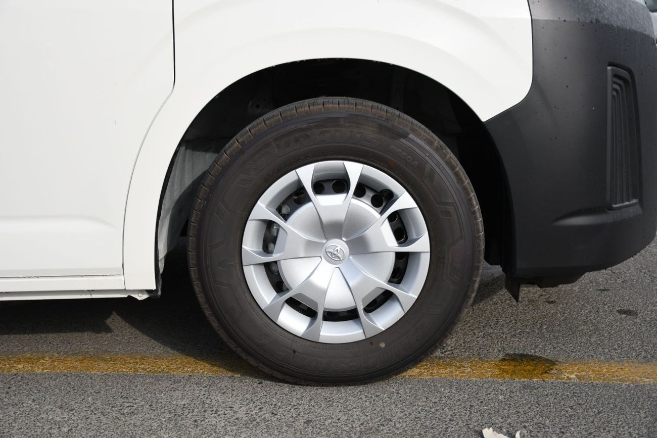 Toyota Hiace 2025 Toyota HiAce 3.5L MT Petrol (Ready Stock)