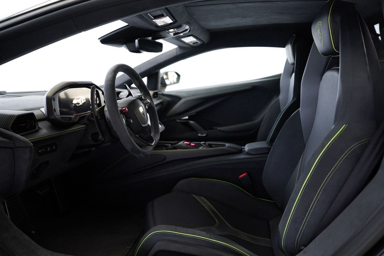 Lamborghini Revuelto 6.5L V12 Hybrid