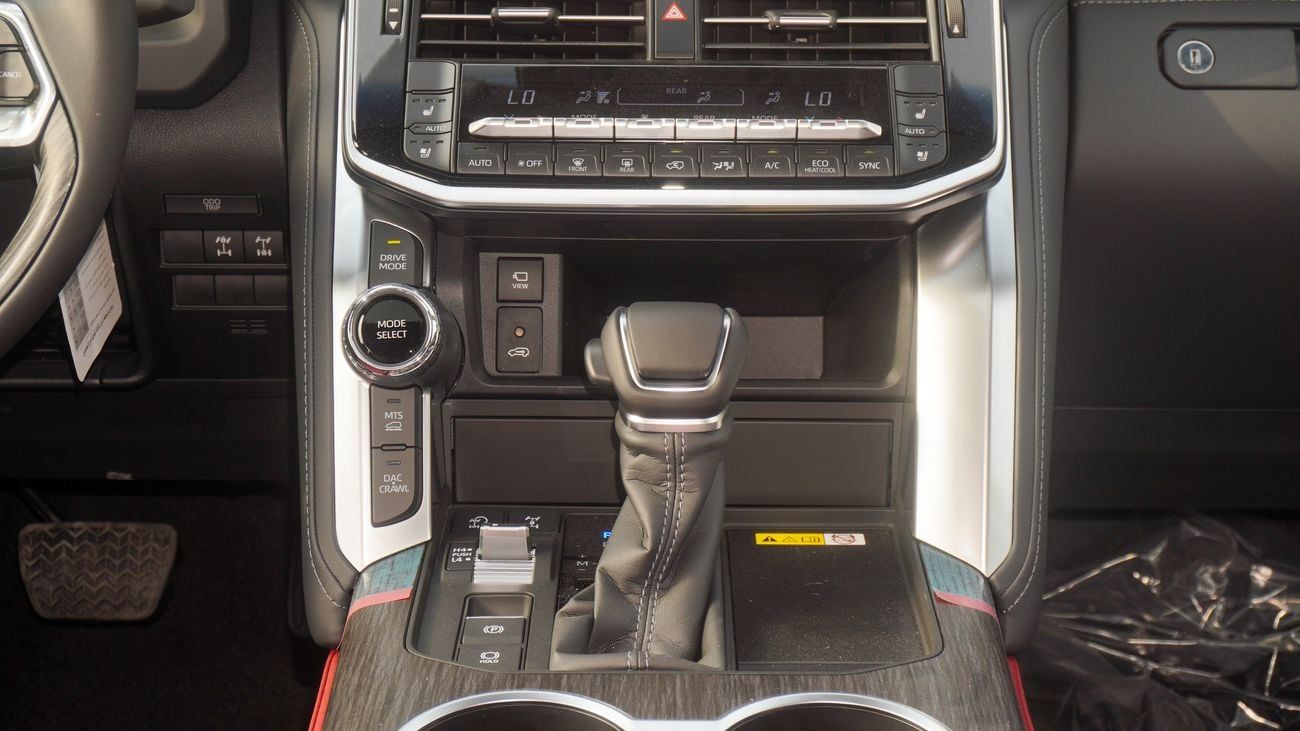 تويوتا لاند كروزر GR SPORT 3.5L V6