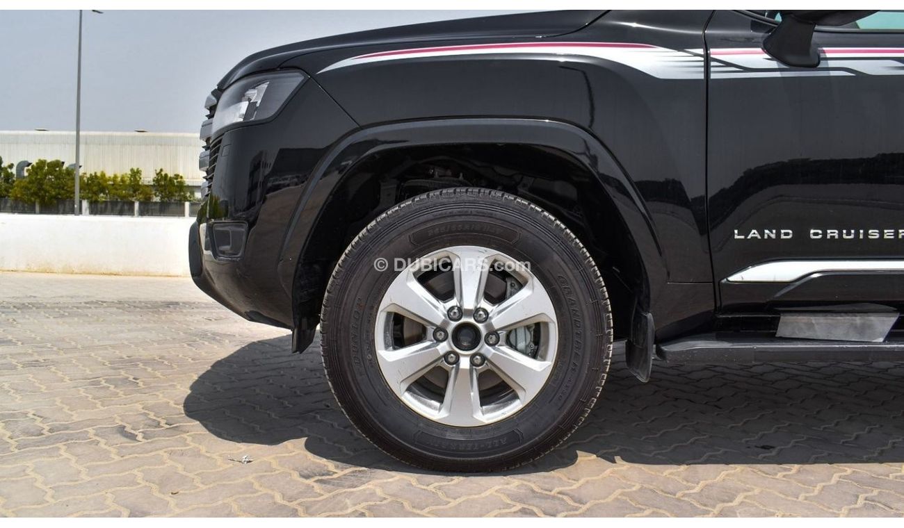 Toyota Land Cruiser 2023 Toyota LC300 3.5 TT GXR 18" AL P AT - Black inside Beige