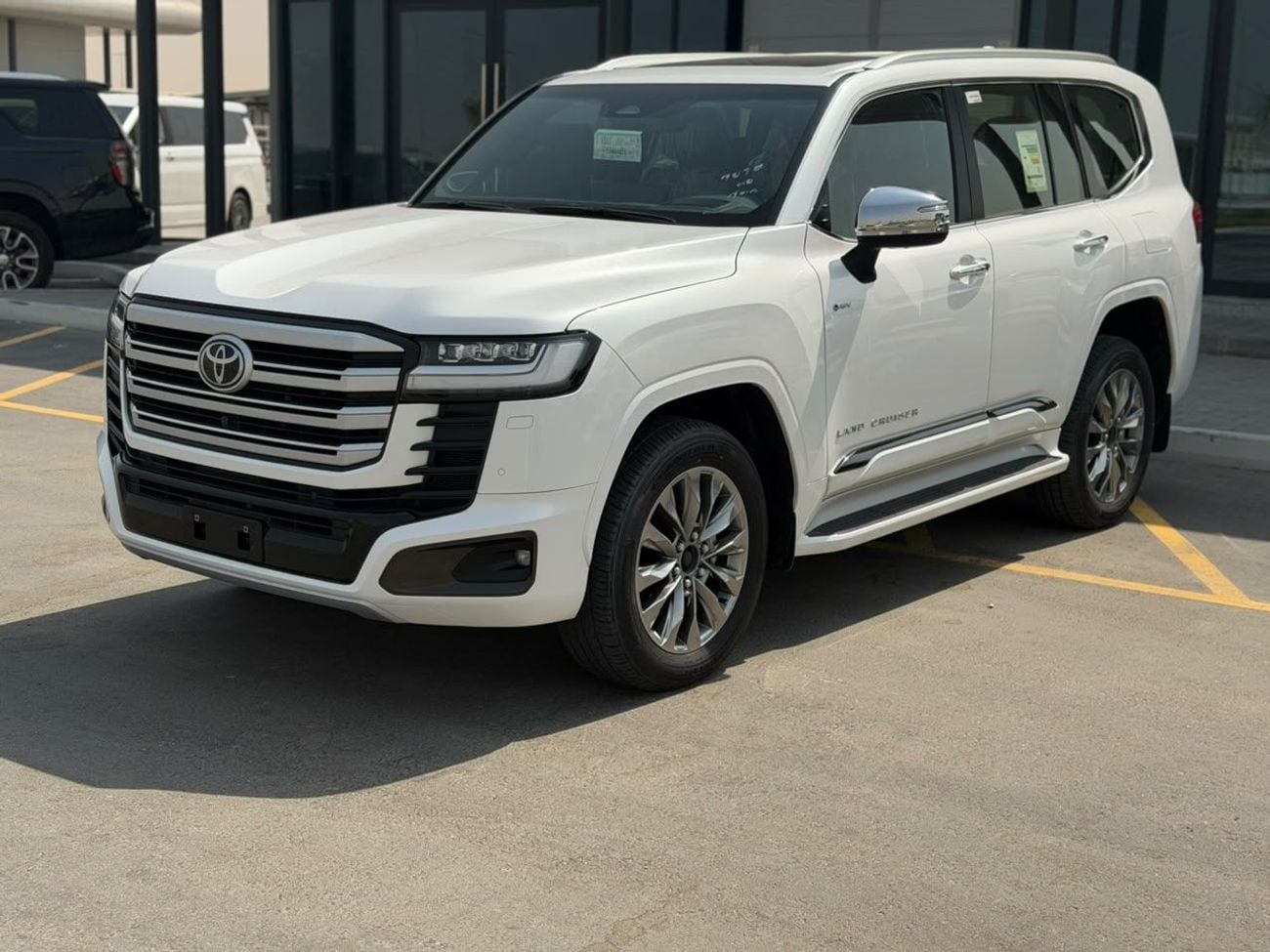 Toyota Land Cruiser VXR Toyota LC300 VXR 3.5 hybrid 2026 full option GCC