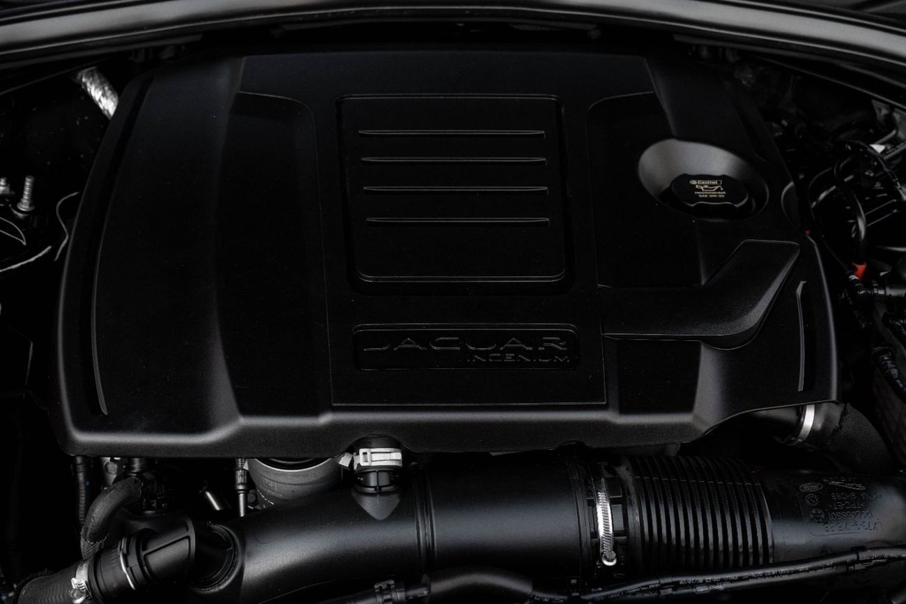 جاكوار F بيس R-dynamic | 2,840 P.M  | 0% Downpayment | Jaguar F-Pace!